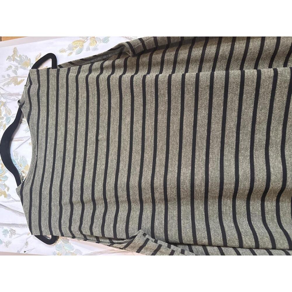 LuLaRoe Sleeveless Striped Long Cardigan Vest Size Large - Picture 5 of 5